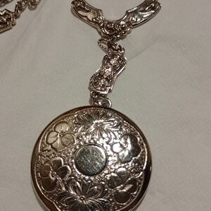 Vintage Silver Floral Locket Necklace